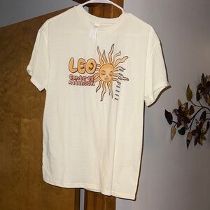 NWT Leo Tshirt